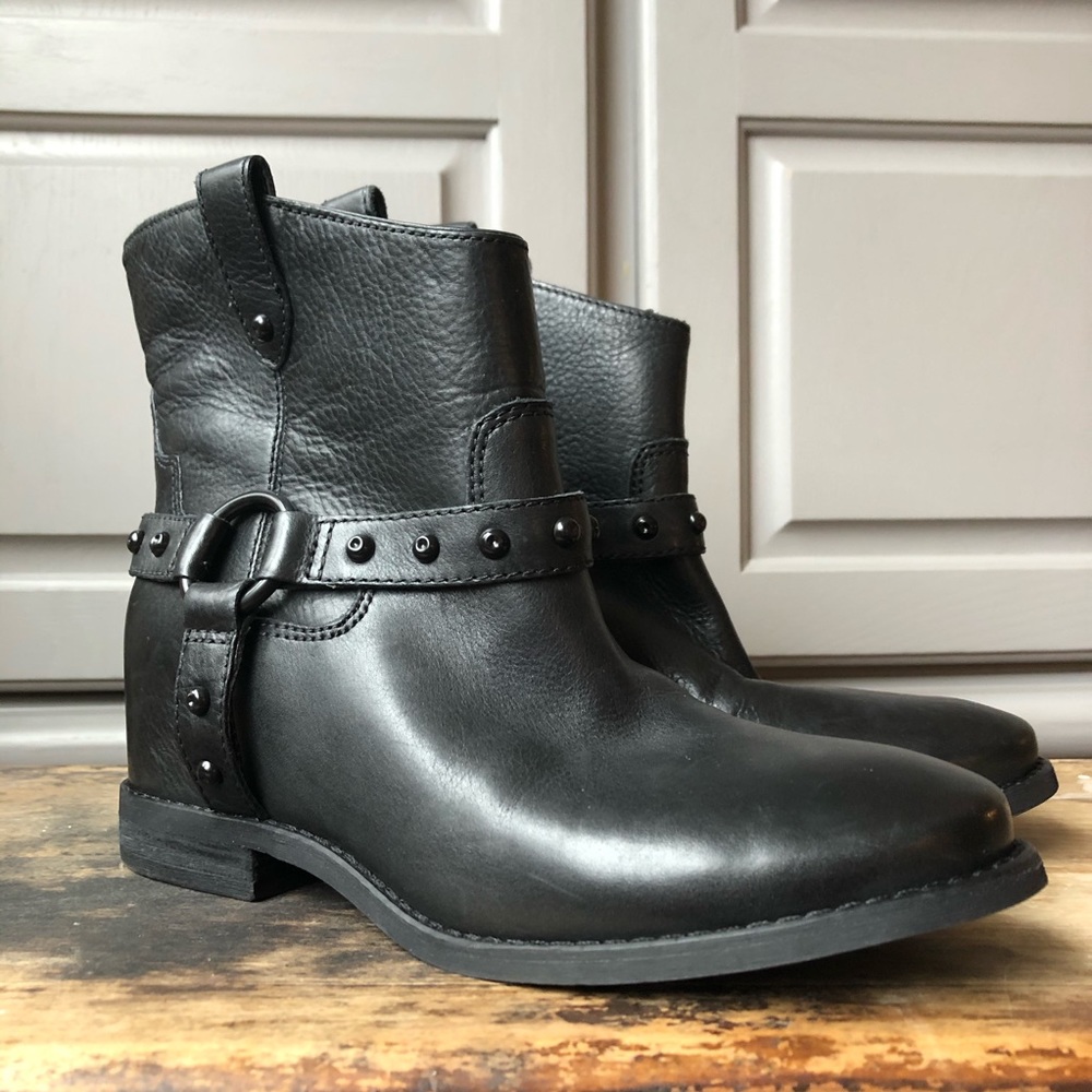 Enzo Angiolini | Ankle Rider Boots - Picture 3 of 7